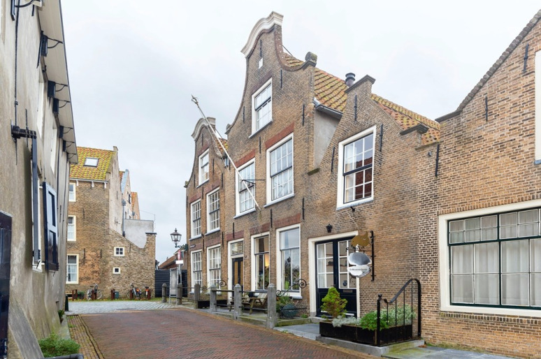 Kerkstraat 1, Goedereede