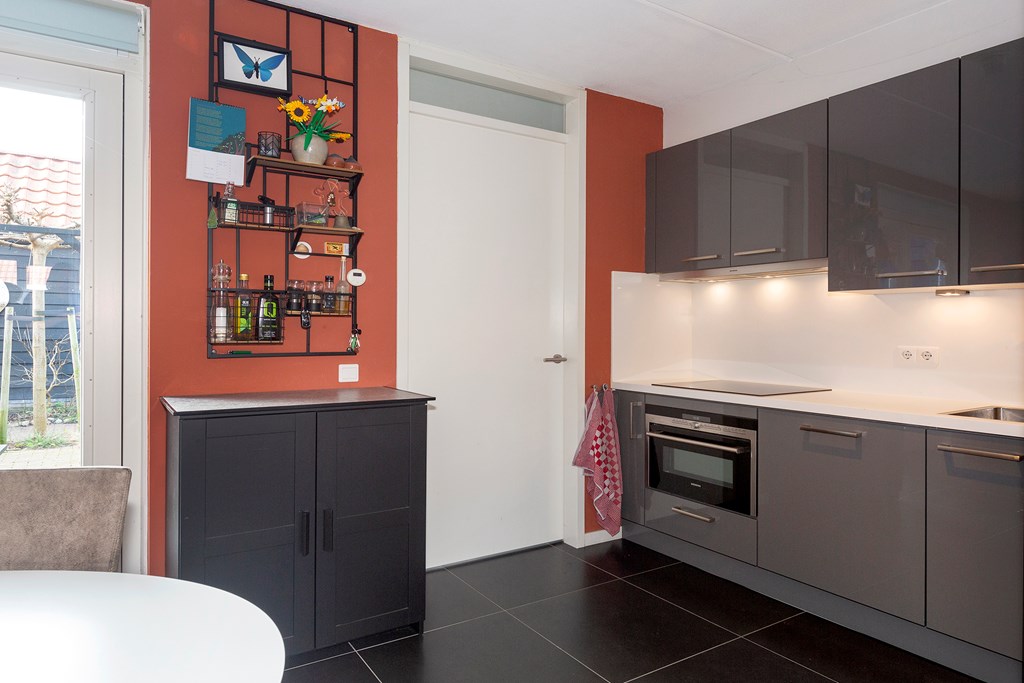 Achter 'T Hof 6, Ouddorp