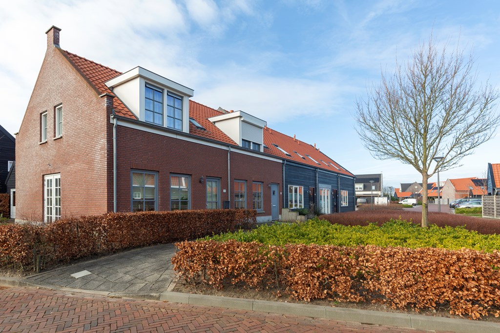 Achter 'T Hof 6, Ouddorp