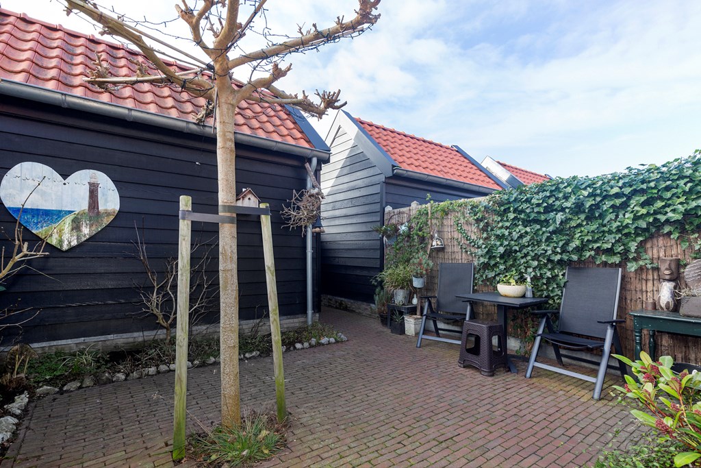Achter 'T Hof 6, Ouddorp