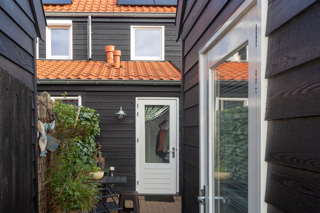 Achter 'T Hof 6, Ouddorp