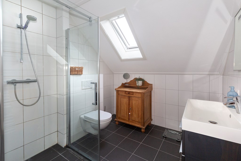 Achter 'T Hof 6, Ouddorp