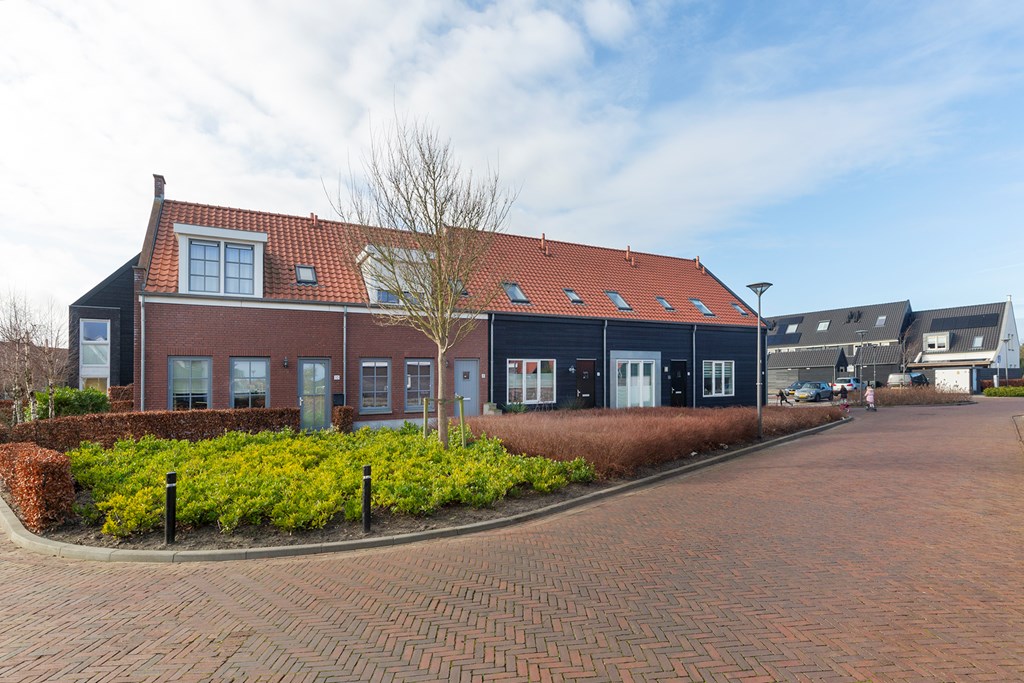 Achter 'T Hof 6, Ouddorp