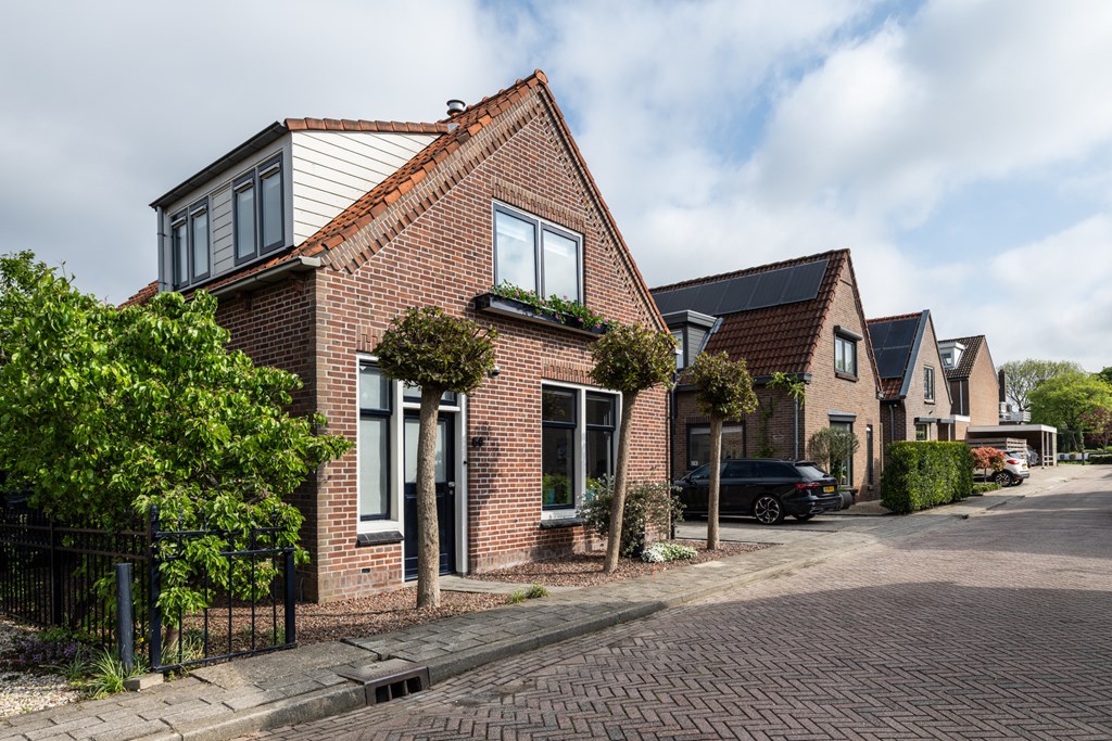 Spui 64, Strijen