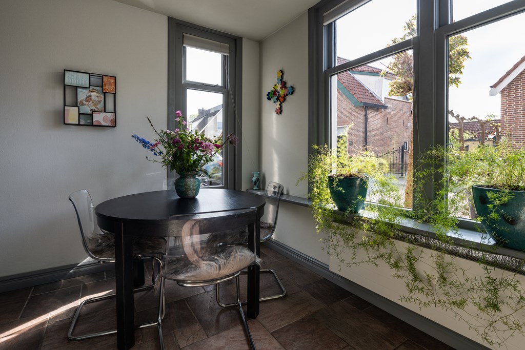 Spui 64, Strijen