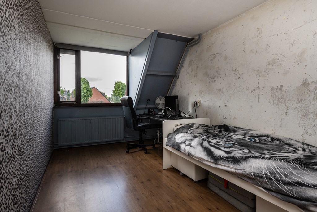 Elegastburg 24, Capelle aan den IJssel