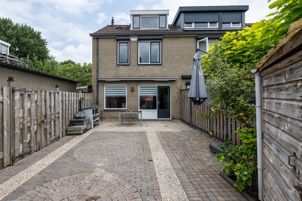 Pastoor Apeldoornpad 2, Hoogvliet Rotterdam