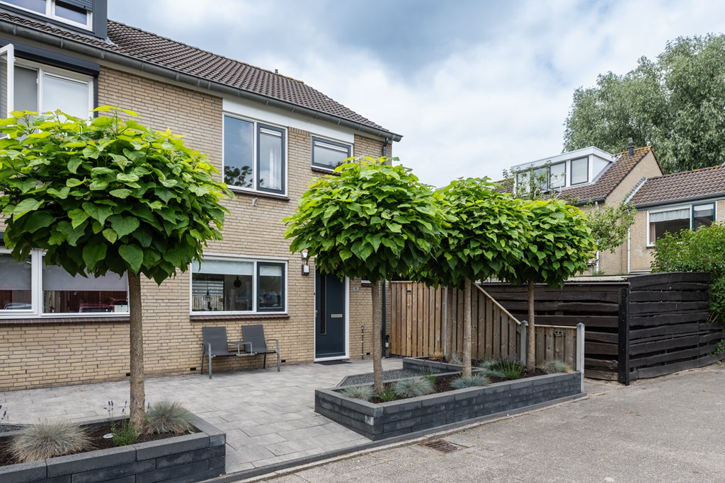 Pastoor Apeldoornpad 2, Hoogvliet Rotterdam