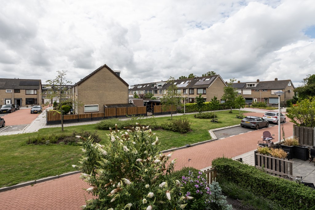 De Bras 4, Heenvliet