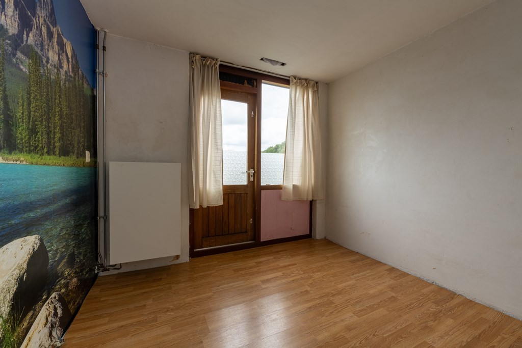 De Bras 4, Heenvliet