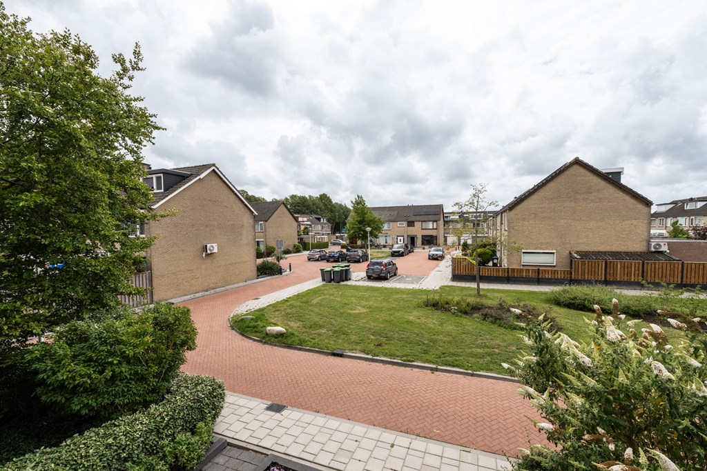 De Bras 4, Heenvliet