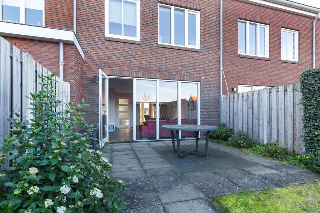 Van Kerkwijkhof 18, Ouddorp